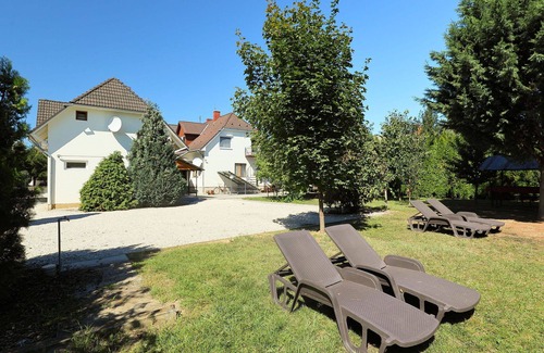 Balatonszemes Apartment | Lovely apartment for 15 guests with A/C, WIFI, TV, patio and pets allowed