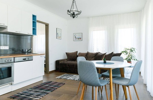 Balatonszarszo Apartment | Lovely apartment for 5 people with A/C, WIFI, TV and balcony