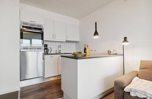 Sandvig Apartment | Lovely apartment in Allinge with WiFi