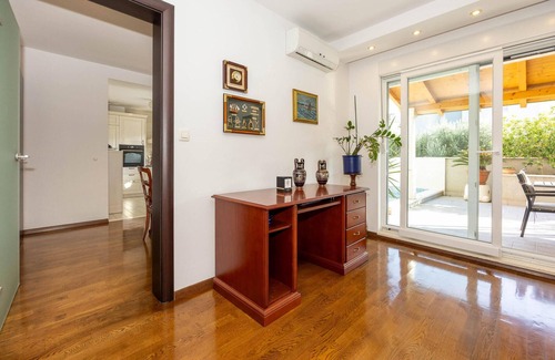 Podstrana Apartment | Lovely apartment in Podstrana with WiFi