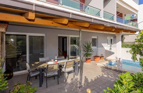 Podstrana Apartment | Lovely apartment in Podstrana with WiFi