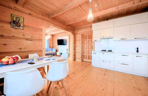 Ciche Apartment | Lovely apartment in Ratulow with WiFi
