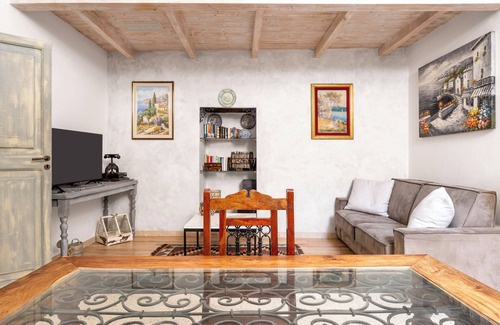 Old Town Apartment | Lovely Apartment In The Historical Center Of Cefalu at 150 mt from the beach