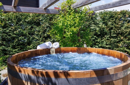 Vercorin House | Lovely apartment in villa for 15 people with WIFI, hot tub and terrace