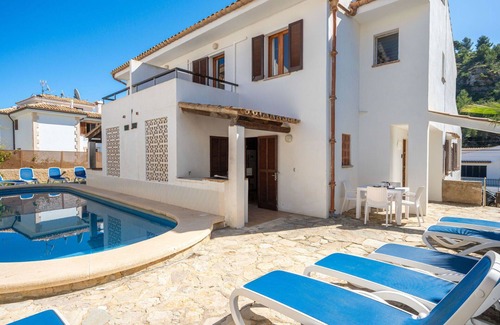 Cala San Vicente House | Lovely apartment in villa for 8 guests with pool, A/C, WIFI, TV and terrace