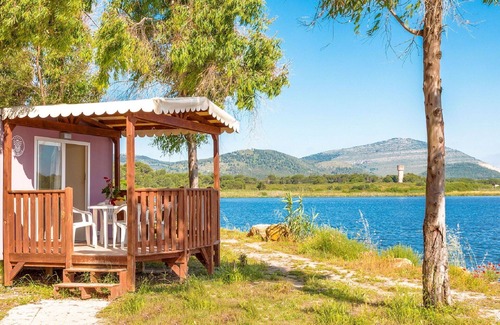 Fertilia House | Lovely apartment in villa for 6 guests with WIFI, pool, A/C, TV and terrace