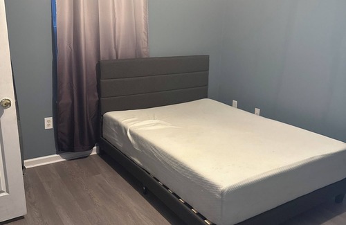 Weequahic Apartment | Lovely apartment with AC in Newark