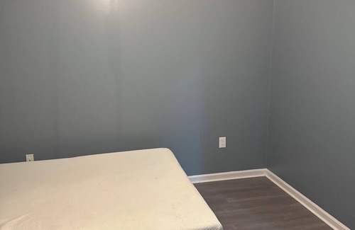 Weequahic Apartment | Lovely apartment with AC in Newark