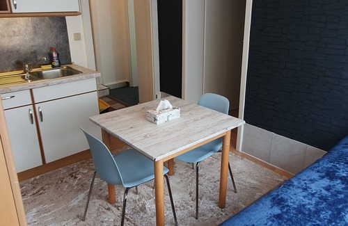 Finkenwerder Apartment | Lovely apartment with WiFi in vibrant Finkenwerder Center mit parkplatz