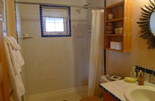 Bosque Farms House | Lovely Artist's Loft/Studio in Rural Setting