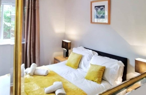 Mapperley House | Lovely bungalow 3 bedrooms free Parking wifi