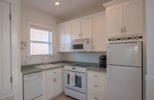 Santa Rosa Beach House | Lovely Coral Reef 5 B/R, 5 Bath, Private Pool.
