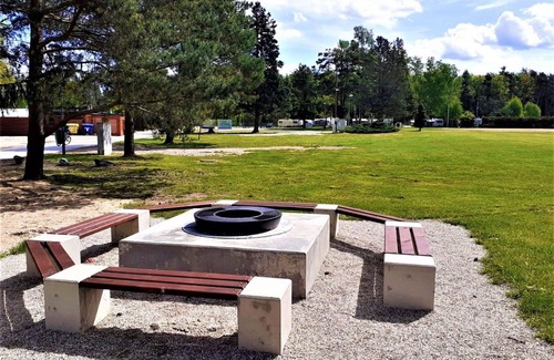 Hradec Kralove House | Lovely apartment in villa for 12 guests with WIFI, TV, patio and pets allowed