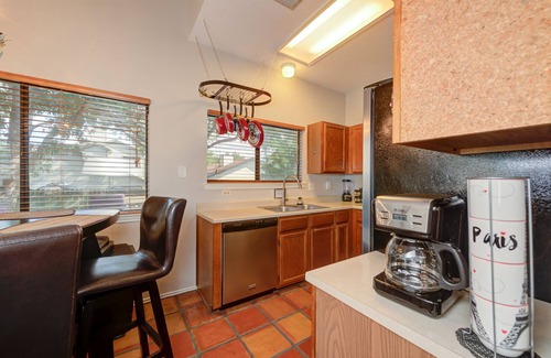 Spring Creek House | LOVELY FAMILY HOME between Randolph AFB & Fort Sam