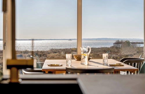 Amtoft House | Lovely holiday home with panoramic view of the fjord.