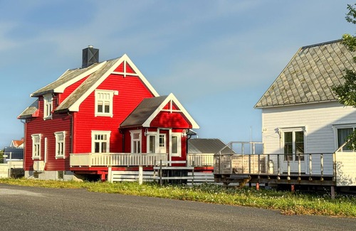 Abelvær House | Lovely home in Abelvær with WiFi