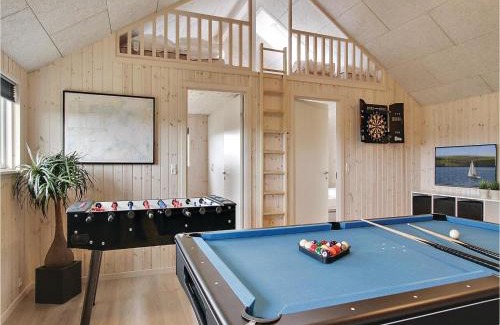 Bogense House | Lovely Home In Bogense With Kitchen