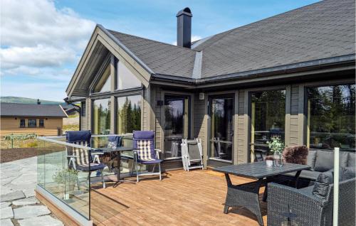 Lillehammer House | Lovely Home In Lillehammer With Kitchen