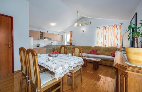 Sveta Nedelja House | Lovely home in Nedescina with kitchen