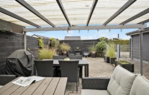 Hasmark Strand House | Lovely Home In Otterup With Wifi
