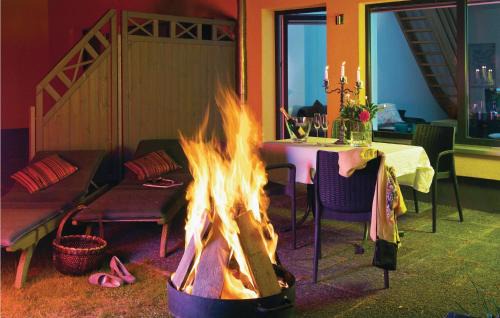 Pinnow House | Lovely Home In Pinnow With Kitchenette