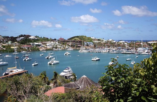 Oyster Pond Cottage | LOVELY OYSTER POND AND OCEAN VIEW IN BEST NEIGHBORHOOD