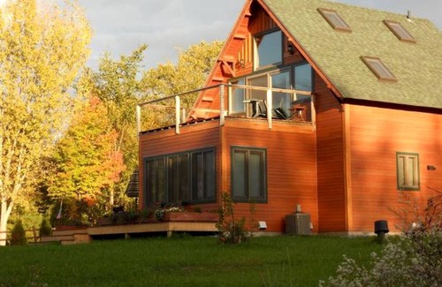 Moriah Center House | Lovely Pet-Friendly Cabin Rental with a Dock on Lake Champlain, Vermont