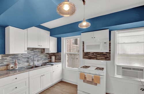 West Bucktown House | Lovely Private Coach House in Logan Square