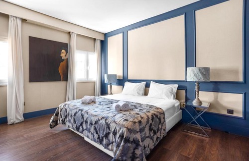 Lisbon Old Town House | Lovely Private Suites in Central Lapa