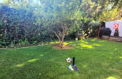 North of Montana House | Lovely Santa Monica Home Sleeps 10
