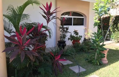 Club Santiago House | Lovely Tropical House on Hole #7nn