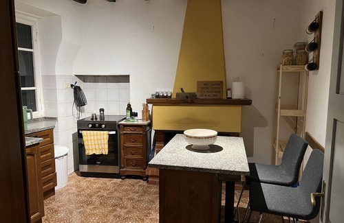 Molazzana House | Lovely Tuscan Mountain Retreat - Enjoy Italian Village Life!