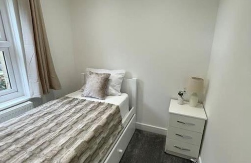 Kidlington House | Lovely Two Bedroom House in Central Kidlington