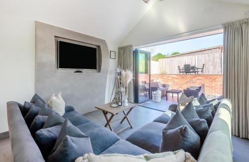 Coton in the Elms House | Lower Peastocking