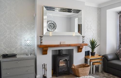 Bridlington House | Lowey's Harbour Cottage