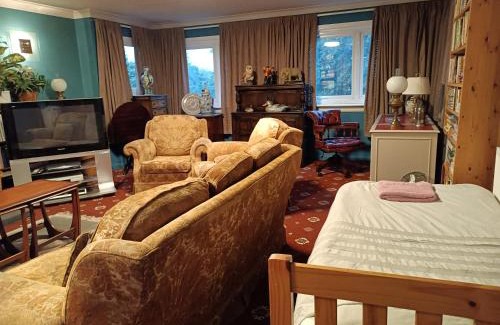 Birmingham Hotel | Lowry House Hotel in Walsall