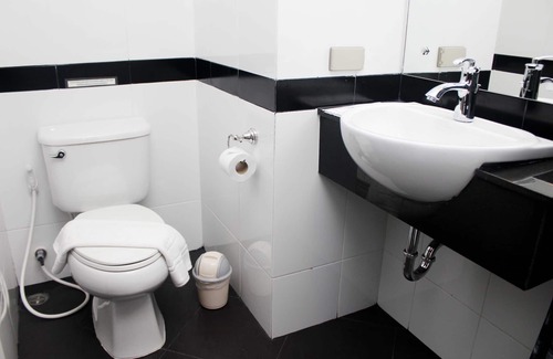 Talat Yai Hotel | Lub Sbuy House