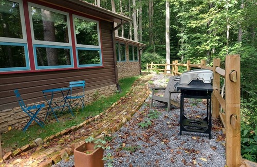 Clyde Cabin | Lucky Al’s Cabin at Riverside Farm