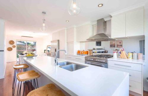 Mount Melville House | Lucys Place By Swan Bnb Management