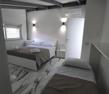 Laura Bed & Breakfast | Lume Laura ROOMS