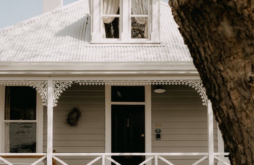 West Hobart House | Lumière Lodge ~ Private Cottage in Old Hobart Town