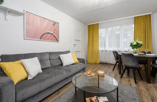 Zoliborz Apartment | Lumina 3 room apartment in Warsaw