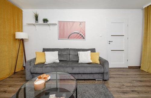 Zoliborz Apartment | Lumina 3 room apartment in Warsaw