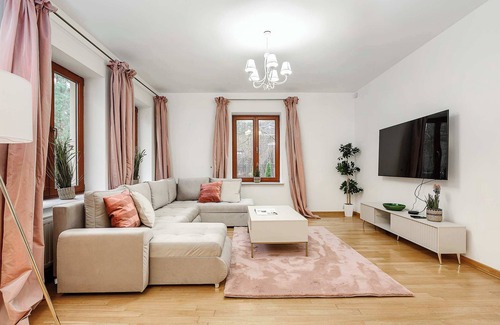 Wawer House | Lumina amazing house in Warsaw
