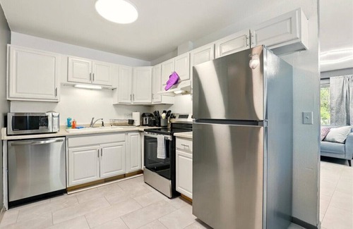 University Area House | Luminaria - 2 Bed 1 Bath in a side by side duplex East Anchorage’s UMED district