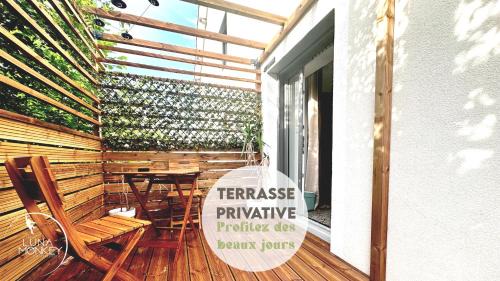Bourgoin-Jallieu House | Luna Monkey, Chambre & Terrasse privée, Bourgoin Centre