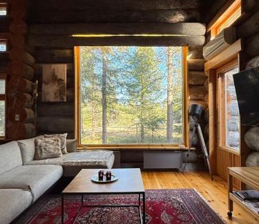 Lampivaara Ski Chalet | Luosto Villa by Lapland Villas, near Lake Aarnilampi Beach, Great Private Villa for Families & Outdoor Lovers, sauna, wifi