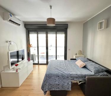 Centro Direzionale Apartment | Lux Fara