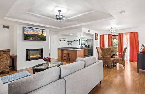 Tucson Condo | Lux gated condo in Sabino Cyn, relax, explore & create memories 4ever. Book now!