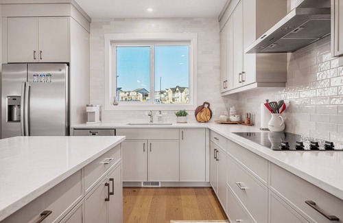 Keith House | Lux Home| Garage |Central AC |Close Banff |Pond View